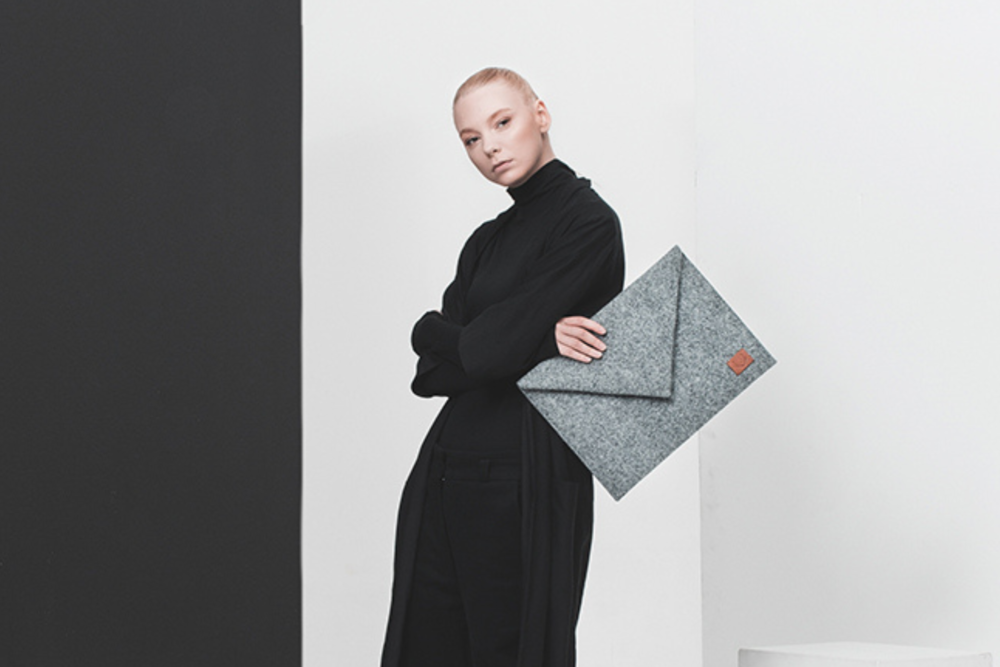 Nachhaltige Laptoptaschen aus Filz in grau